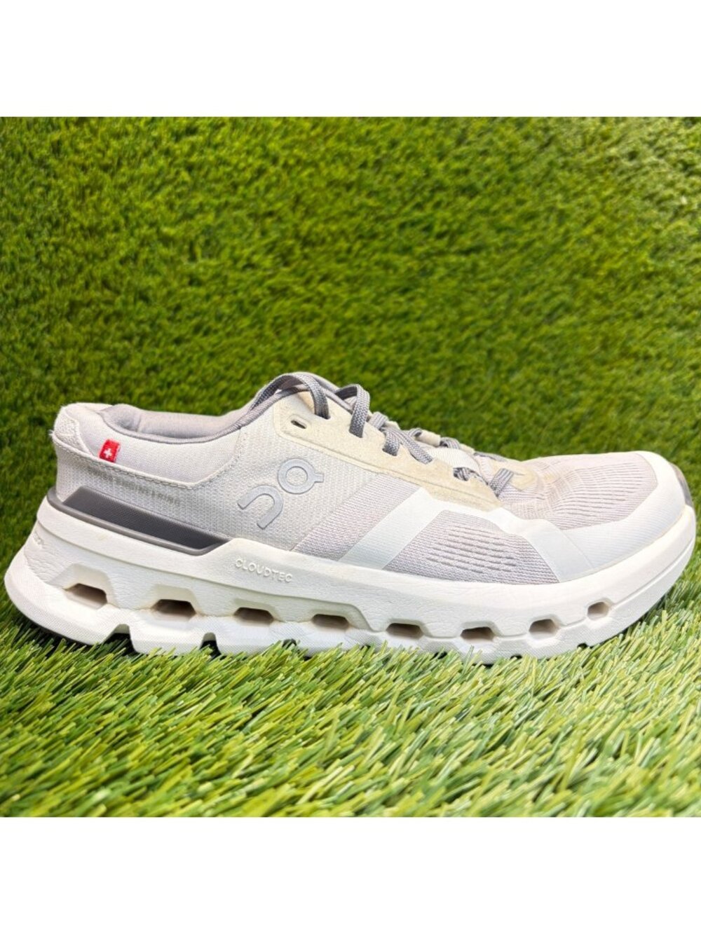 On Cloudrunner 2 Womens Size 7 Frost White Gray Athletic Running Shoes Sneakers